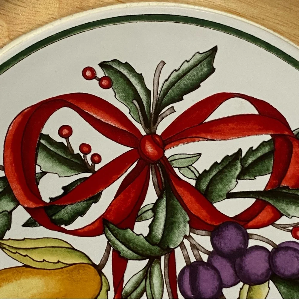Dansk Wood & Tile Trivet Holiday Harvest Fruits Red Bow 7.5” EUC Round Christmas